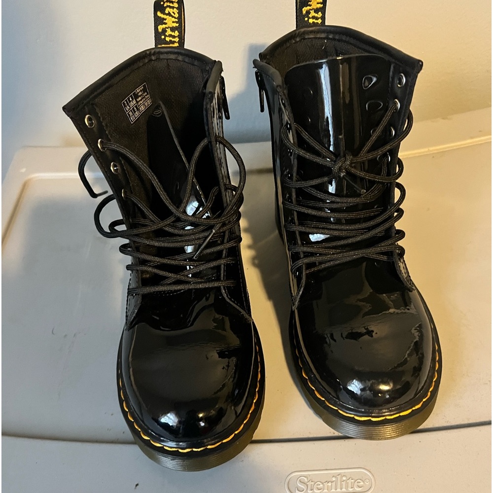 Black patent leather Dr. Martens Kids size 4